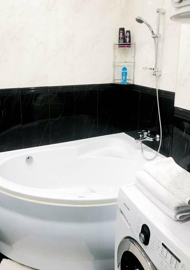 Rent-Kiev Apartment On Luxklavdievskaya エクステリア 写真
